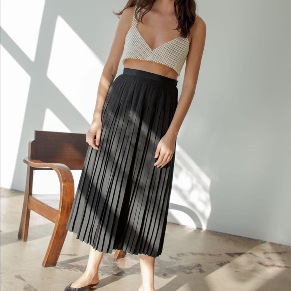 Calvin Klein Black Pleated A-Line Midi Skirt